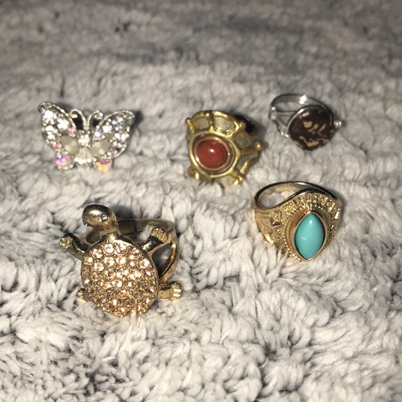 Jewelry - *BUNDLE!* 5 Rings